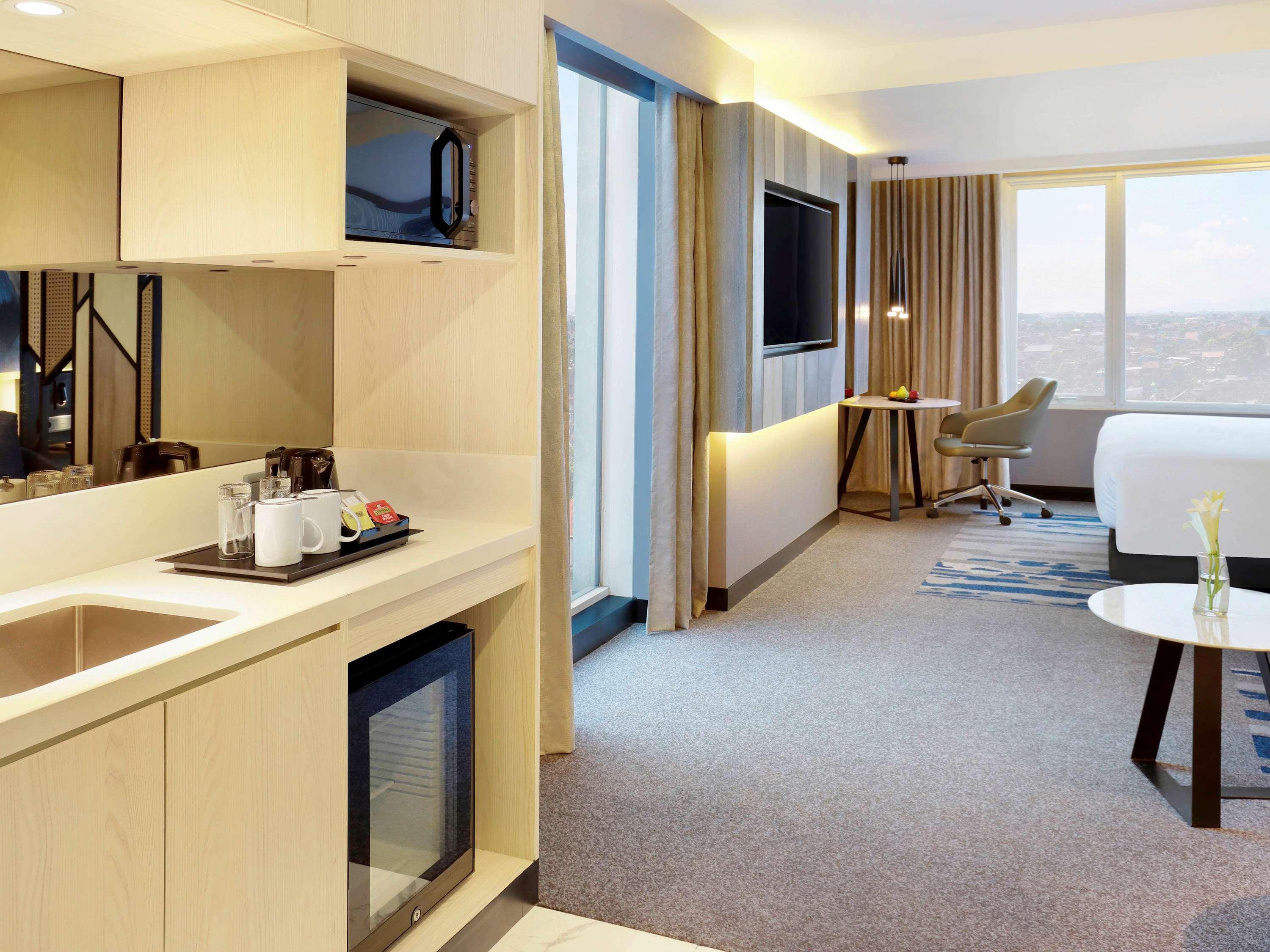 Novotel Suites Yogyakarta Malioboro Eksteriør billede