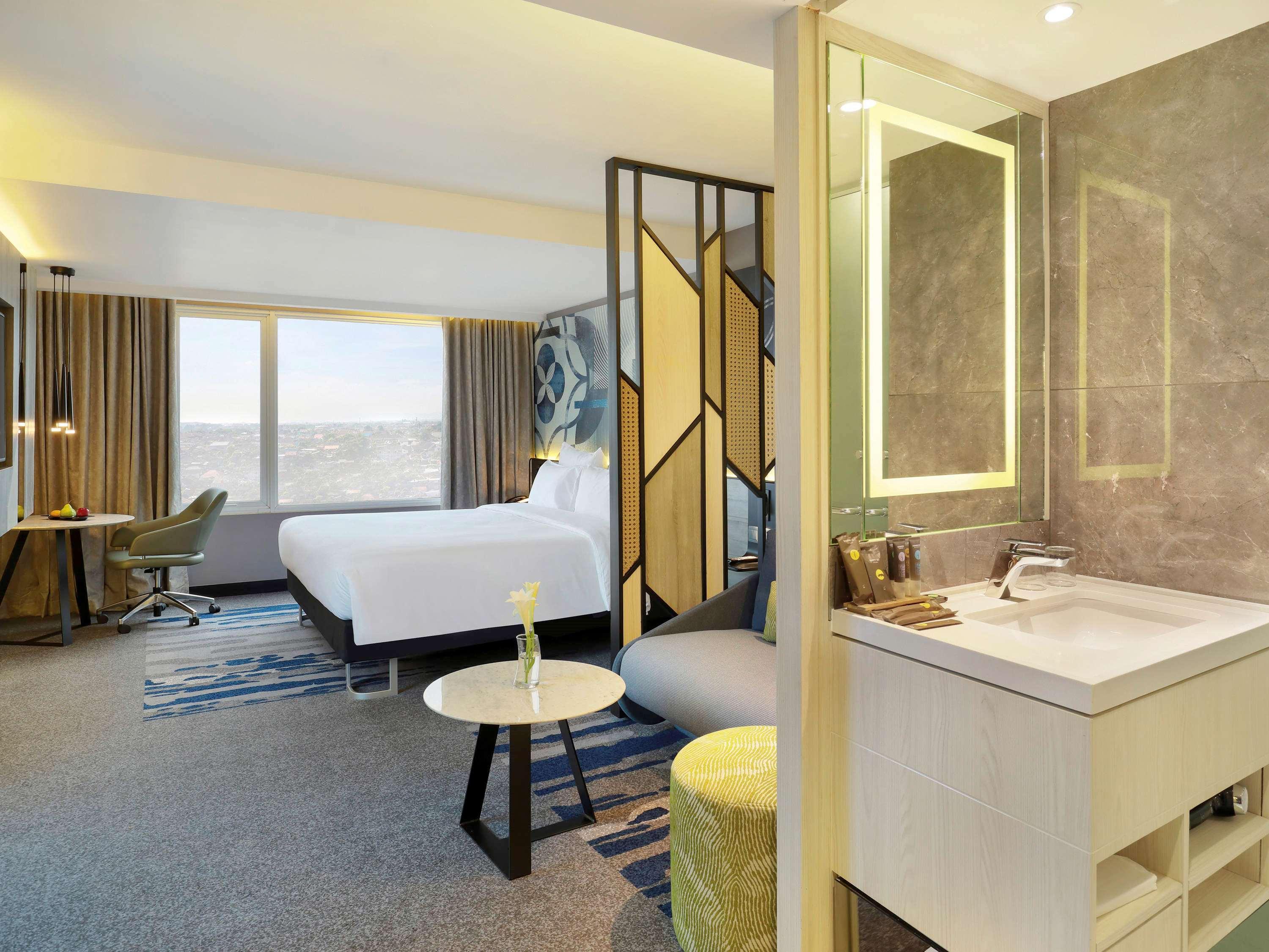 Novotel Suites Yogyakarta Malioboro Eksteriør billede