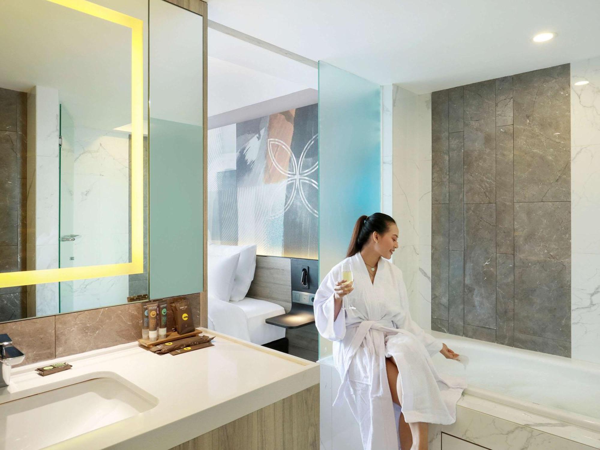 Novotel Suites Yogyakarta Malioboro Eksteriør billede