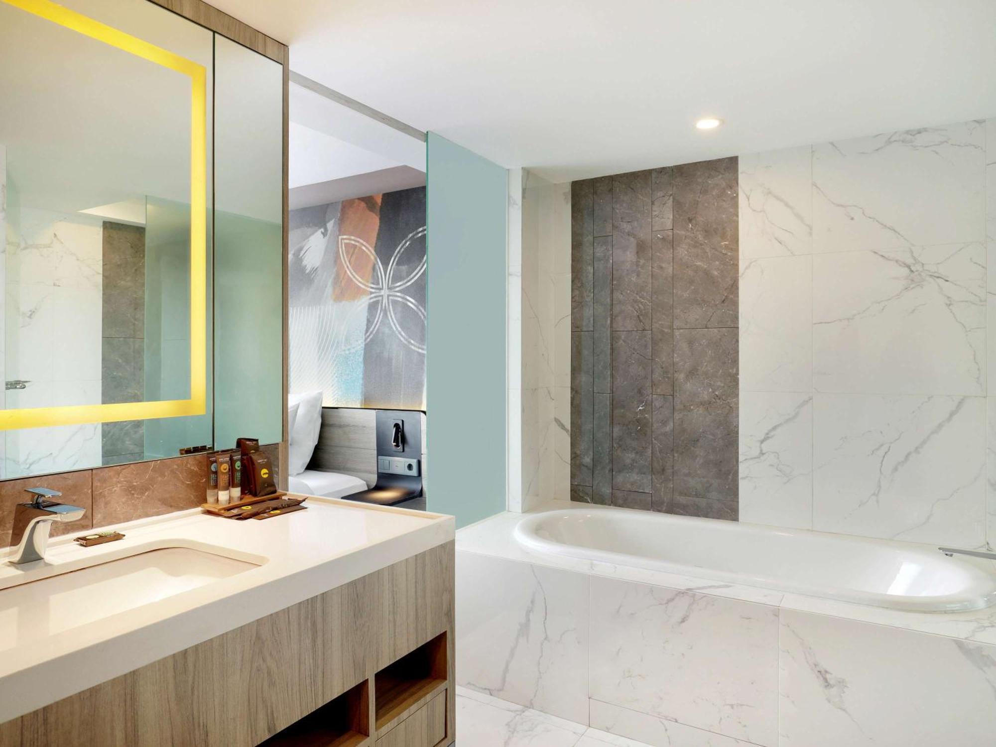 Novotel Suites Yogyakarta Malioboro Eksteriør billede