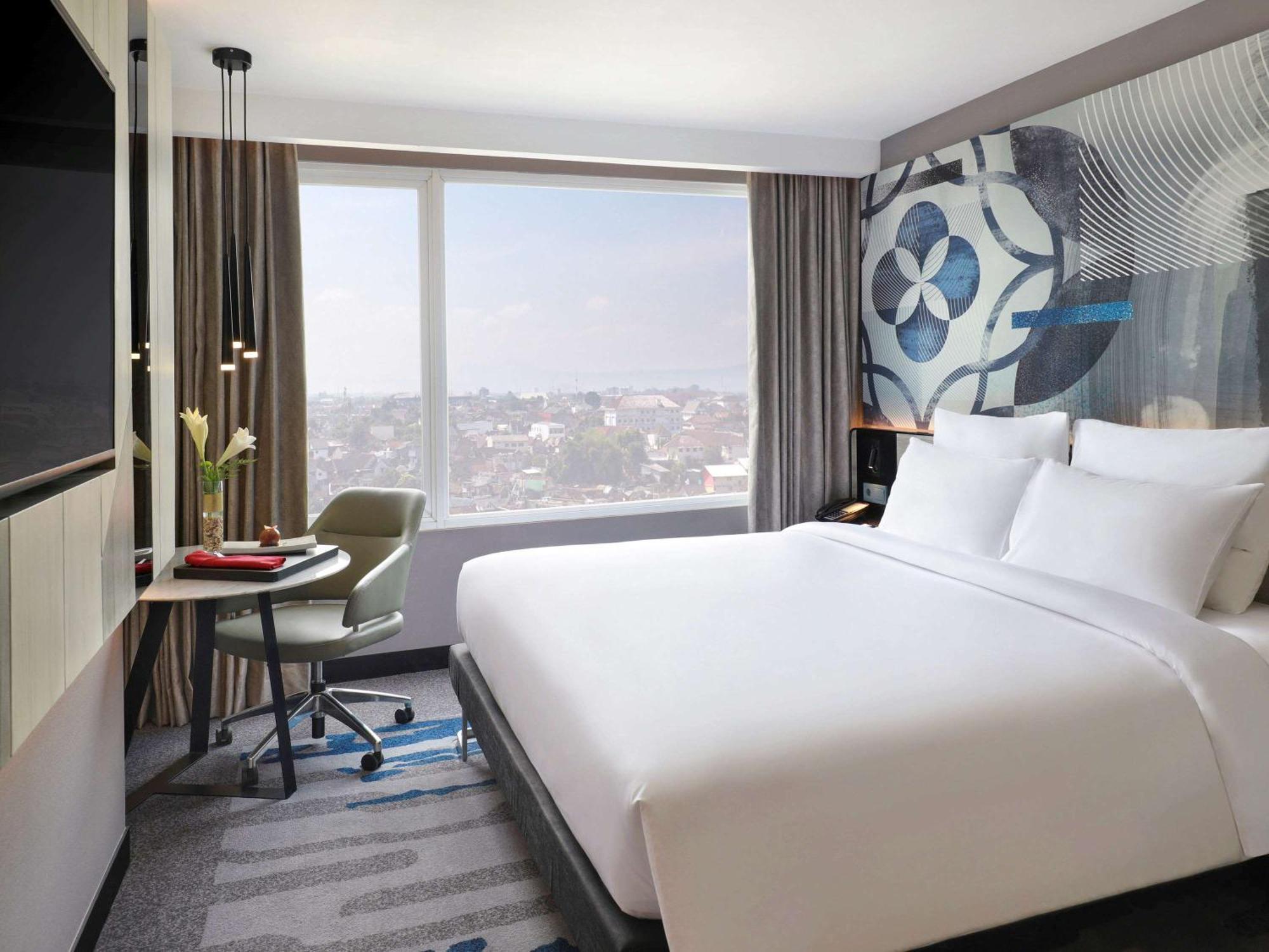 Novotel Suites Yogyakarta Malioboro Eksteriør billede