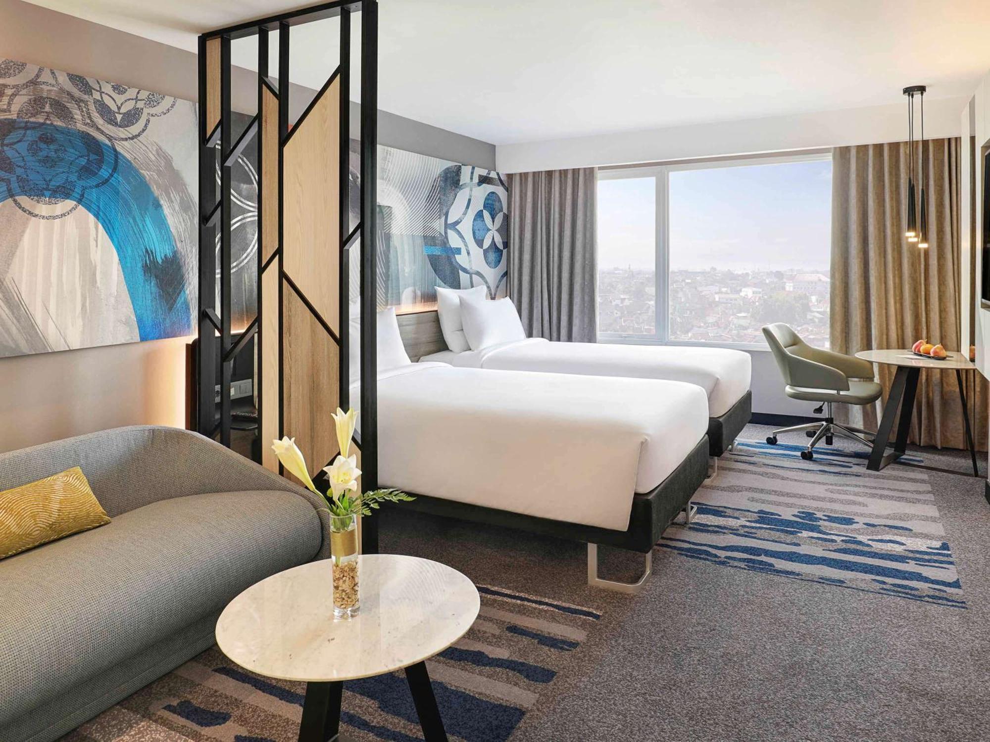 Novotel Suites Yogyakarta Malioboro Eksteriør billede